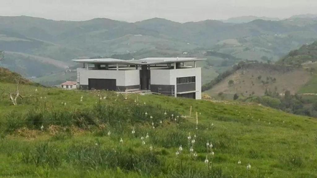 Imagen del polémico chalet de Aia.