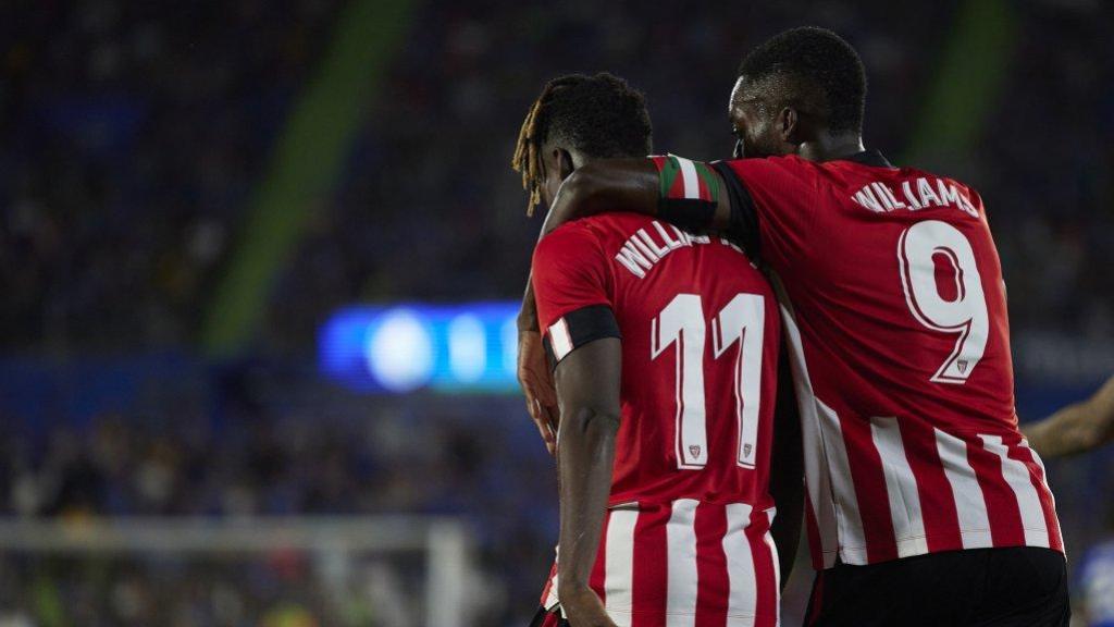 Los hermanos Williams, durante un encuentro con el Athletic Club.
