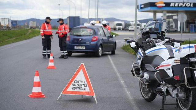 Un control de tráfico de la Ertzaintza en una imagen de archivo