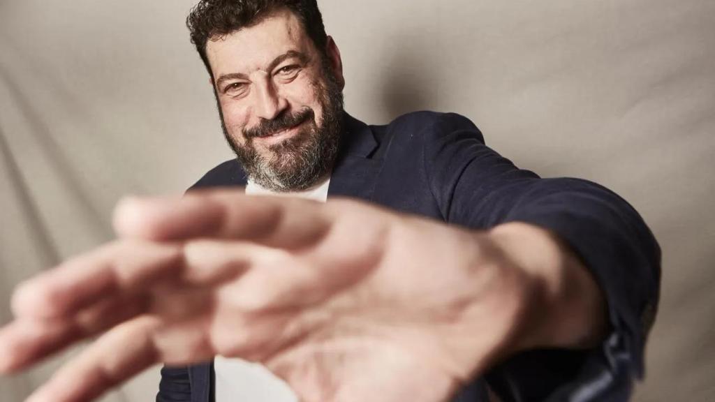 El escritor Santiago Díaz.