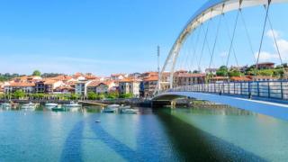 Parece Madeira pero está en Euskadi, el pueblo pesquero favorito de Marta Pombo para veranear: "Este rincón me ha visto crecer"