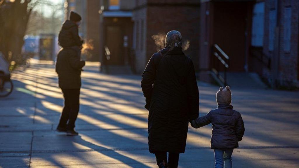 La reducción de personas por hogar y la escasez de oferta marca la política vasca de vivienda