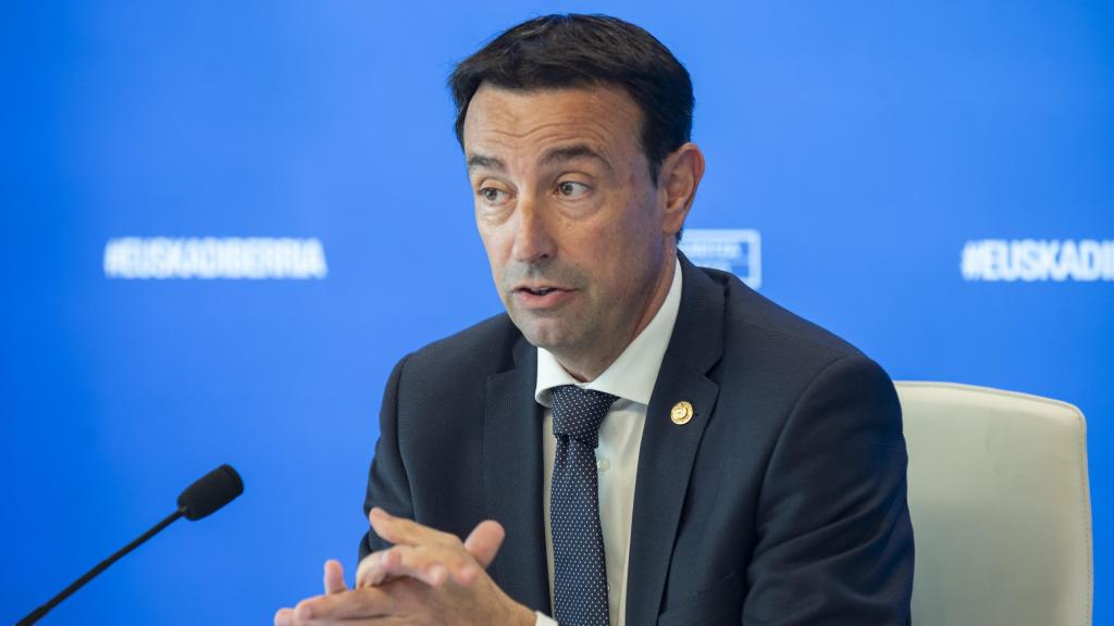 El Vicelehendakari Segundo y Consejero de Economía, Trabajo y Empleo, Mikel Torres.