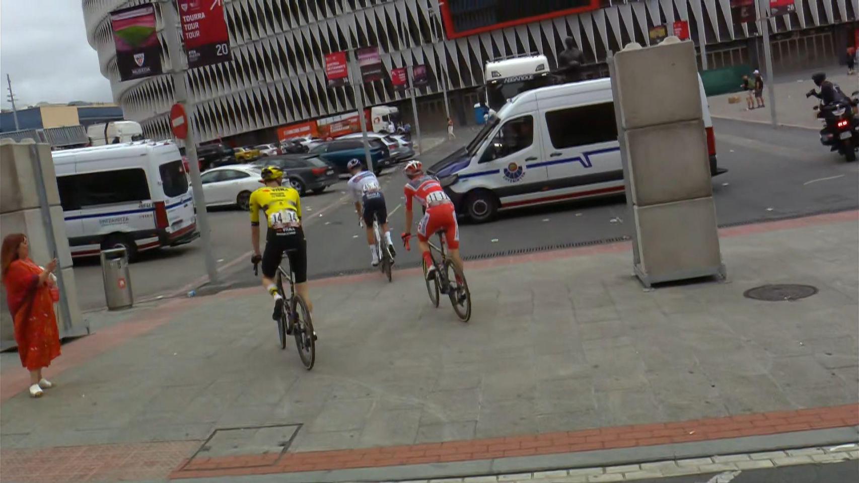 La Vuelta en Euskadi se queda sin ganador de etapa por seguridad ante las protestas contra Israel-Premier Tech