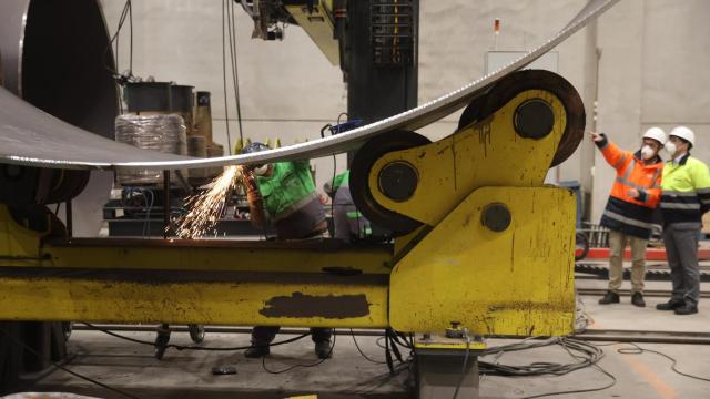 Instalaciones de Haizea Wind, referente en industria eólica del Puerto de Bilbao / Irekia