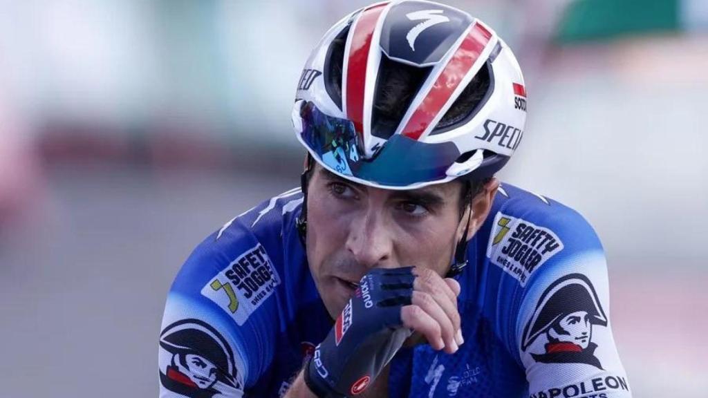 Mikel Landa, tras finalizar una de las etapas de La Vuelta 2025.