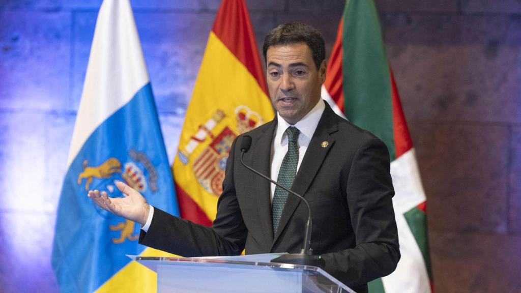 El lehendakari, Imanol Pradales, este jueves 11 de septiembre en Tenerife en el marco de la firma de un convenio de colaboración entre las dos ccaa en materia de investigación, desarrollo e innocavión