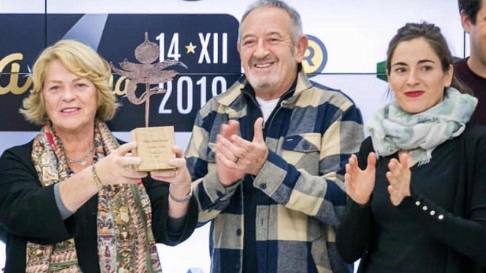 En orden, María Luisa Ameztoy, Karlos Arguiñano y Amaia Arguiñano en el 'Gilda Eguna' de 2019.