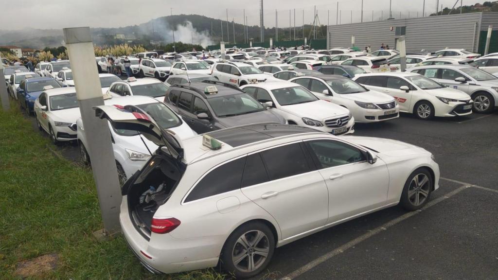 Movilización convocada por la delegación del taxi en Euskadi de la UPTA el 8 de septiembre de 2025