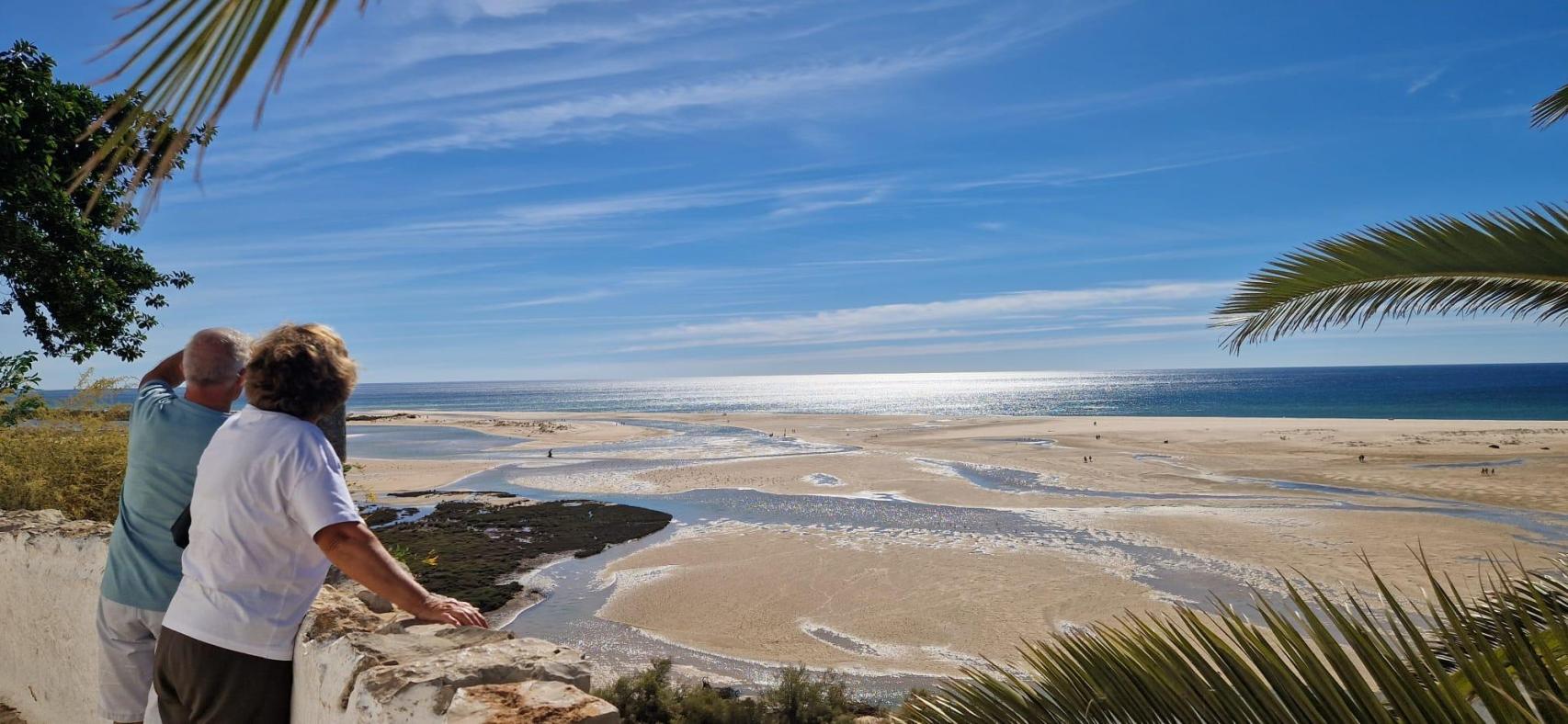 Praia da Fábrica, es el nombre oficial de la playa, aunque todos la conozcan como Playa de Cacela Velha