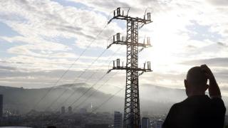 Los grandes proyectos de hidrógeno, movilidad eléctrica y centros de datos aguardan la inversión de Sanchez en redes