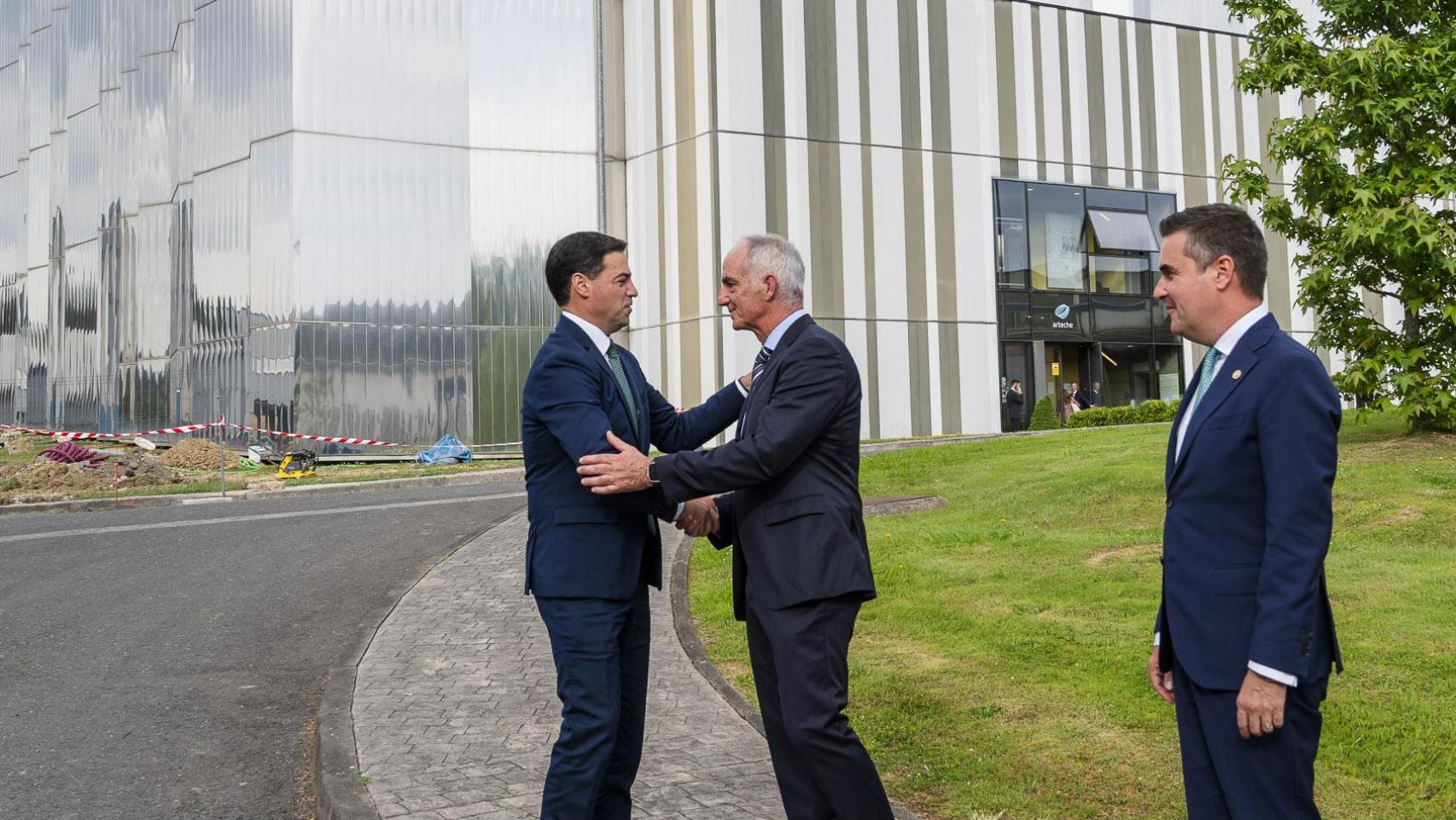 Pradales y Jauregi presentaron el Plan Industria Euskadi 2030 en las instalaciones de Arteche