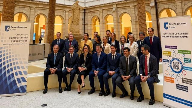 Foto de familia de las jornadas financieras de Deusto Business School