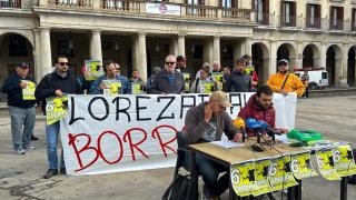 El personal subcontratado por el Ayuntamiento de Vitoria para el mantenimiento de parques y jardines y del anillo verde de la ciudad anuncian una manifestación este viernes 26 de septiembre al cumplirse seis meses desde el inicio