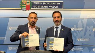 Los consejeros Denis Itxaso y Javier Hurtado.