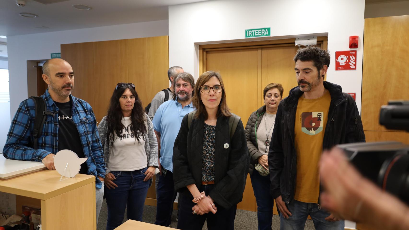 Representantes de ELA, LAB, Steilas, ESK, Etxalde y Hiru