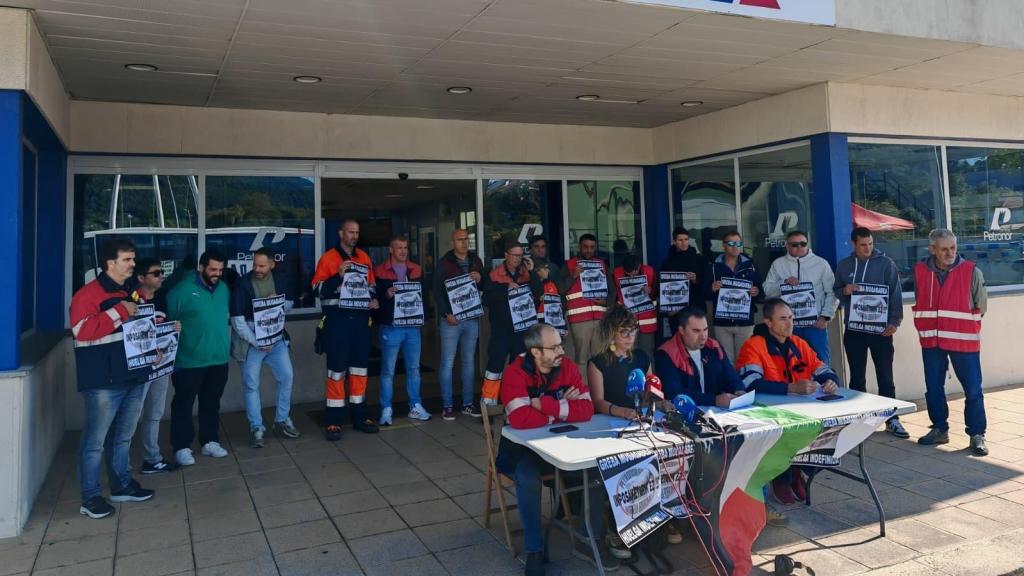 Rueda de prensa del comité de Petronor en Muskiz