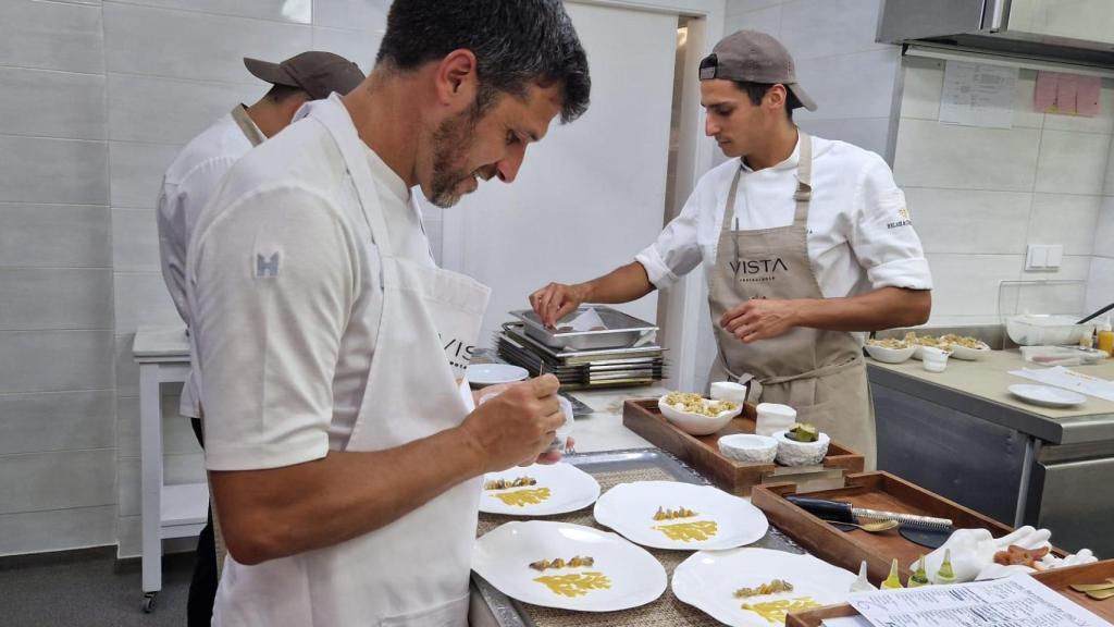 Pescado y marisco conforman el menú degustación de 10 pasos que se maridan con vinos de Portugal