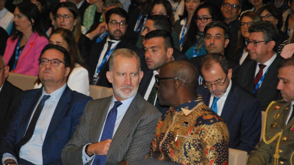 Rey Felipe VI junto Aidan Eyakuze, Director Ejecutivo OGP / CV