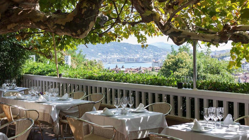 Restaurante por fuera.