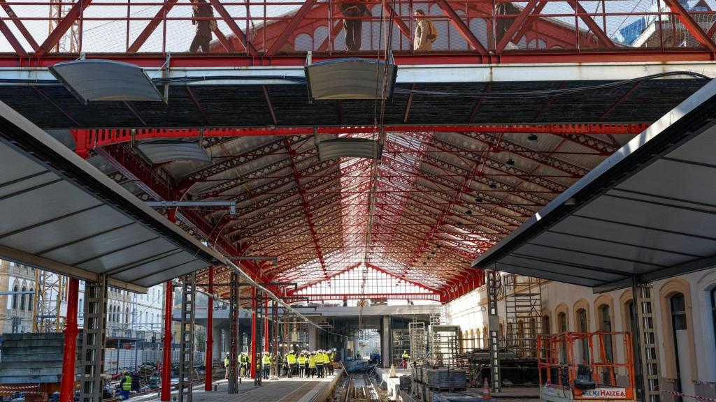 Estado de la estación de tren de Donostia a principios de 2025