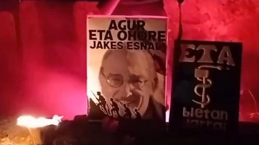 Así fue el homenaje al etarra Jakes Esnal, condenado por el atentado de la Casa Cuartel de Zaragoza