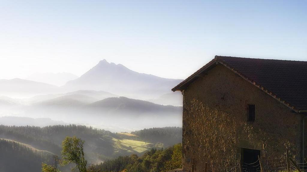 Caserío en Garai.