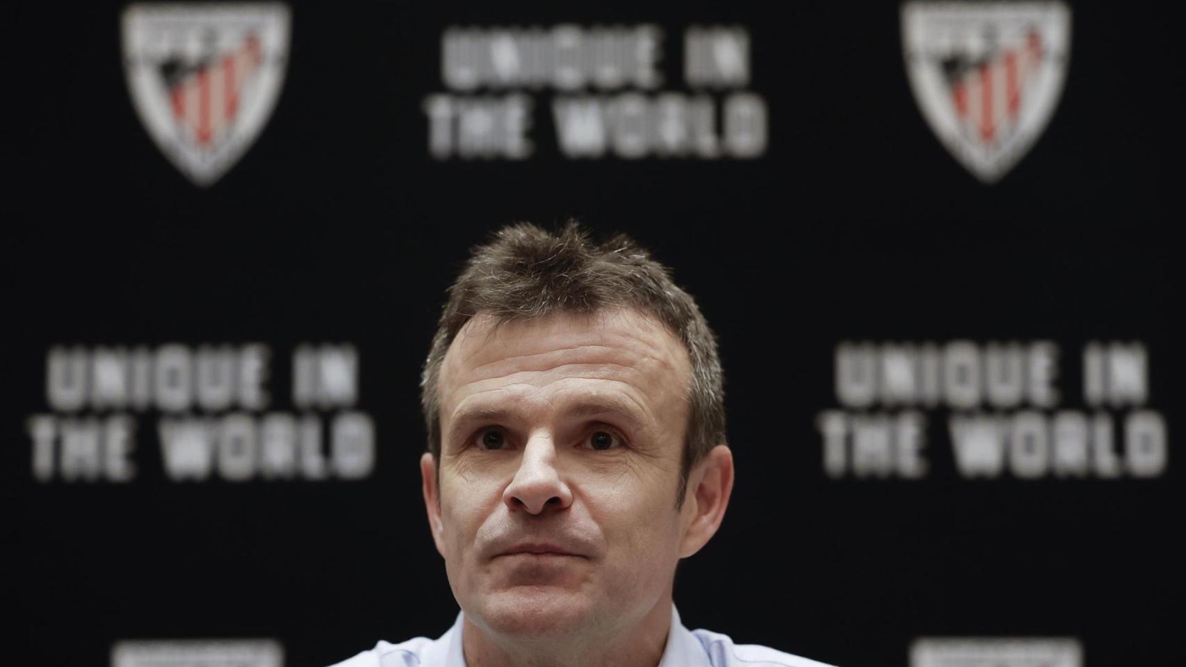 Jon Uriarte, durante una comparecencia ante los medios de comunicación.