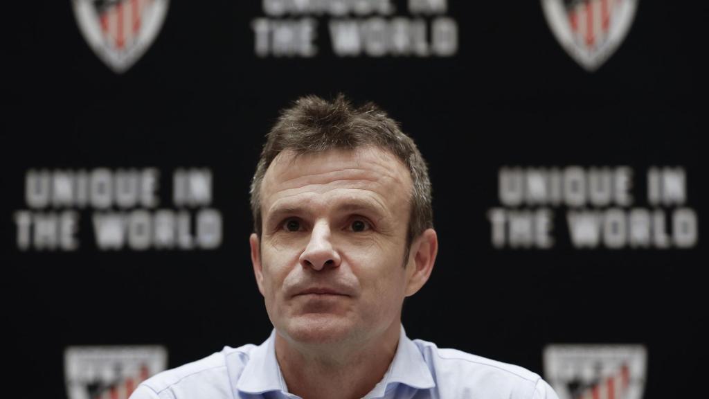 Jon Uriarte, durante una comparecencia ante los medios de comunicación.