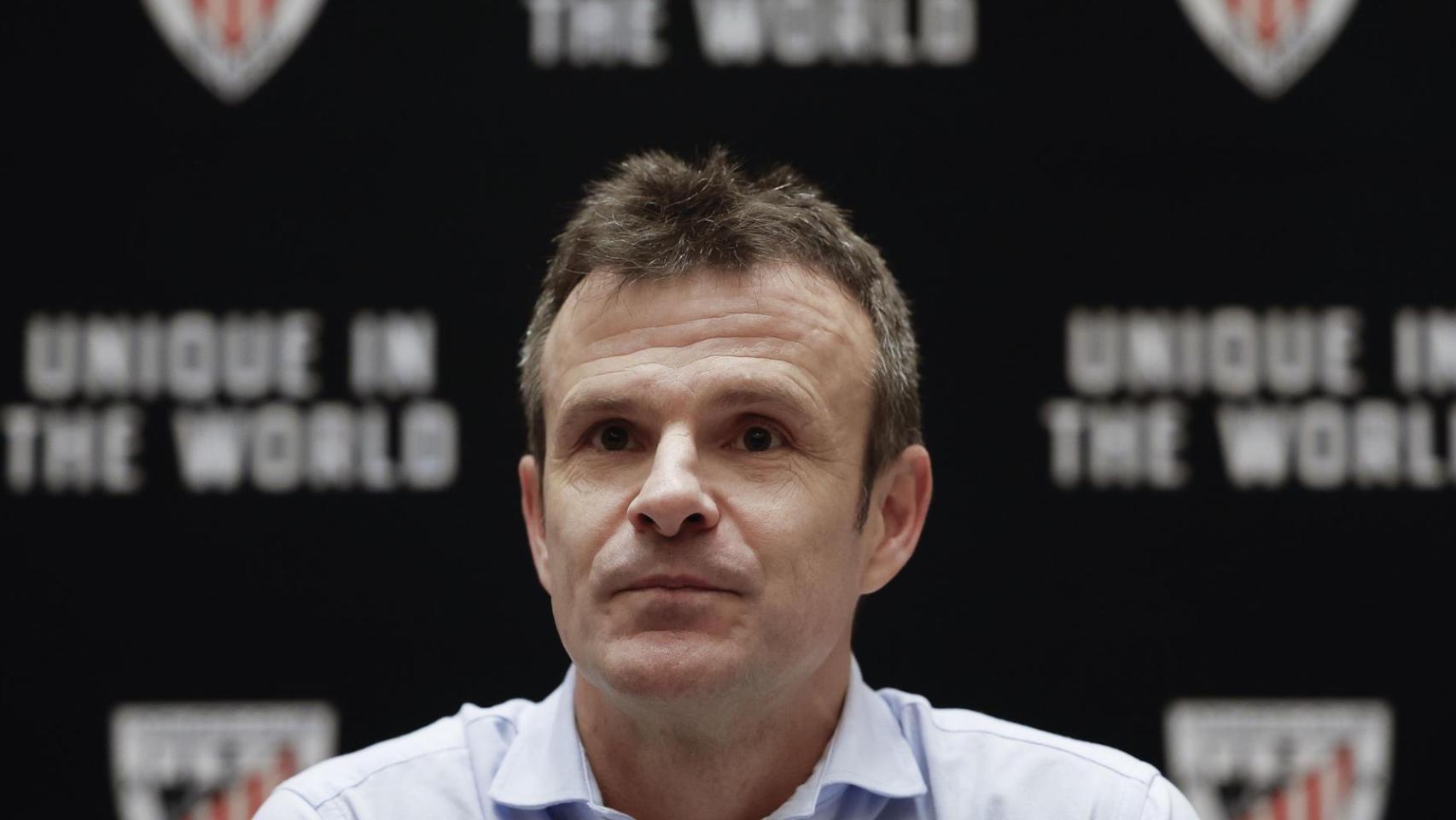 Jon Uriarte, durante una comparecencia ante los medios de comunicación.