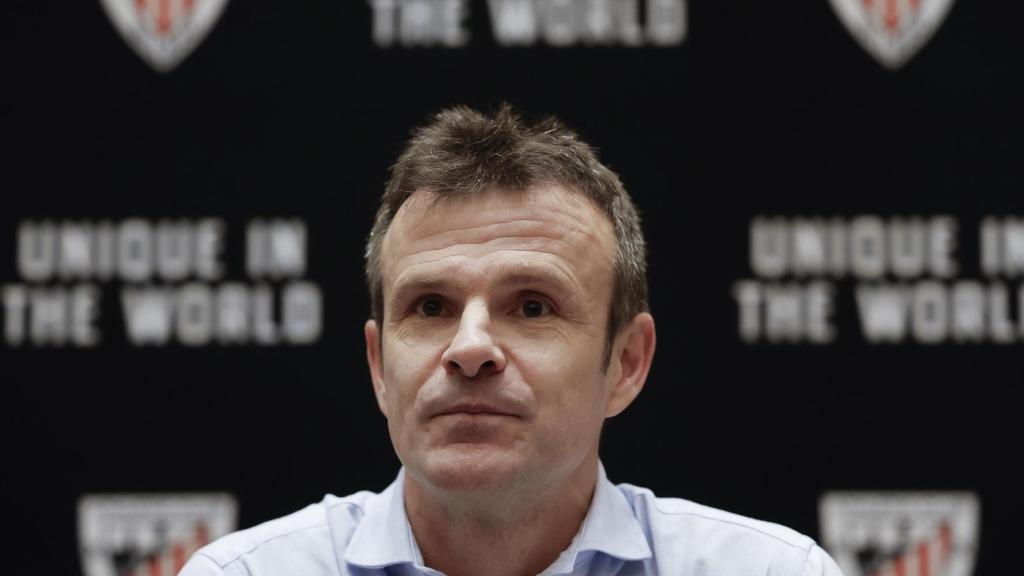 Jon Uriarte, durante una comparecencia ante los medios de comunicación.