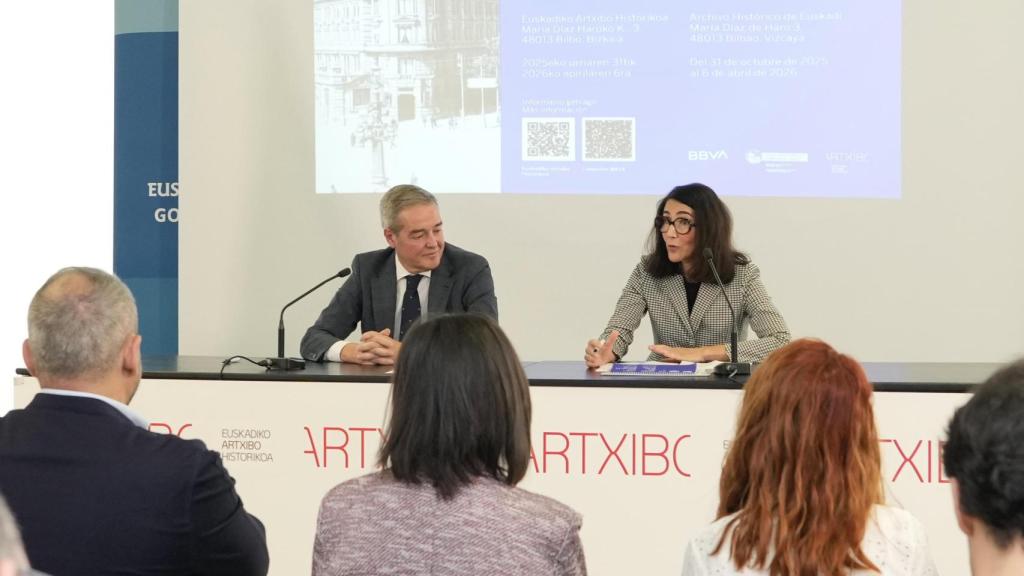Presentación de la exposición en el Archivo Histórico de Euskadi