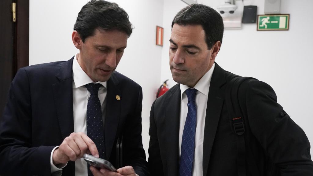 El consejero Noël d'Anjou junto al lehendakari Imanol Pradales / Irekia