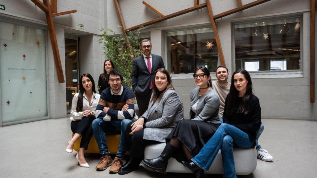 El equipo de Crónica Vasca en un evento en Bilbao.