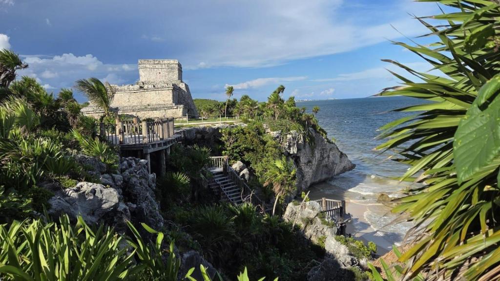 Tulum es la última ciudad maya abandonada cuando llegan los españoles