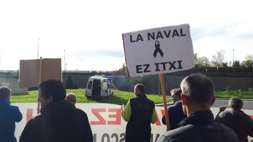 Movilización de la plantilla de La Naval poco antes del cierre definitivo del astillero en 2019 / E Press