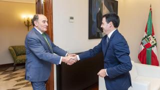 El presidente de Iberdrola, Ignacio Galán, y el lehendakari, Imanol Pradales