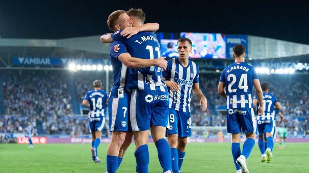 El Alavés celebra un gol anotado esta temporada.