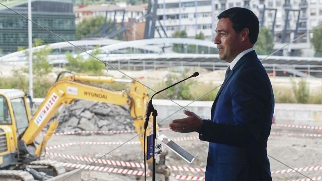 El lehendakari, Imanol Pradales, en la sede de Parke de Zorrotzaurre