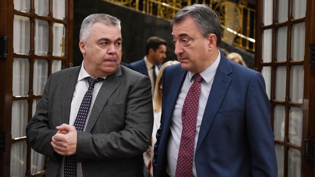 Santos Cerdán y Aitor Esteban en el Congreso de los Diputados