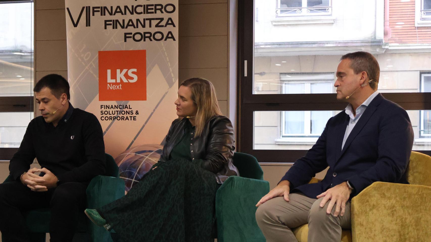 Guillermo Ruiz-Longarte, de Tubacex, a la derecha, en el foro financiero de LKS-Next
