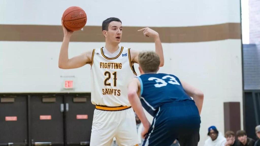 Anabitarte, durante un encuentro con el St. Francis Fighting Saints.