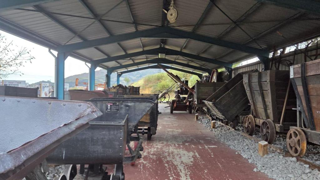 El museo ofrece visitas guiadas relatando explicaciones y posibles leyendas como la que afirma que alirón proviene del orgullo con el que los mineros mostraban a sus jefes ingleses el mineral puro extraído. All iron, significa literalmente todo hierro