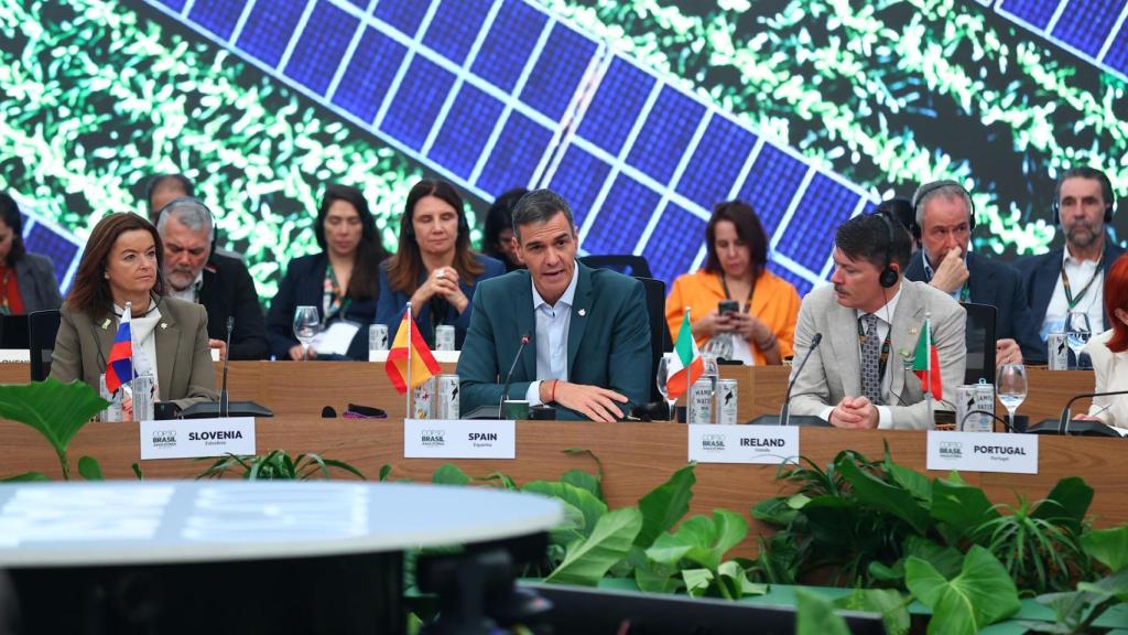 El presidente del Gobierno, Pedro Sánchez, durante su intervención en la sesión temática de la Cumbre: Transición energética | Pool Moncloa/Fernando Calvo y Pool COP 30. Belem (Brasil) - 7.11.2025