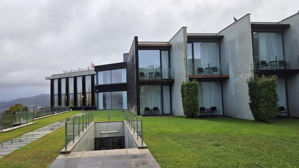 El hotel dispone de 28 habitaciones, dos de ellas adaptadas a personas con movilidad reducida