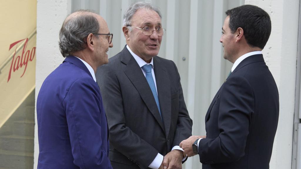 El presidente de Talgo, Carlos de Palacio Oriol, el presidente de Sidenor, José Antonio Jainaga, y el lehendakari, Imanol Pradales