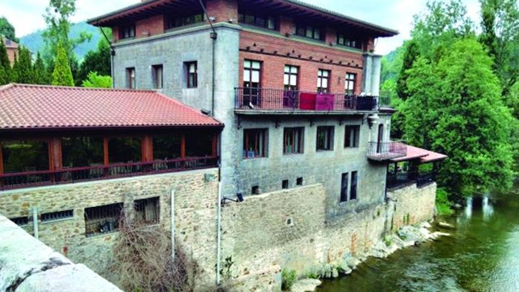 El palacio por fuera.