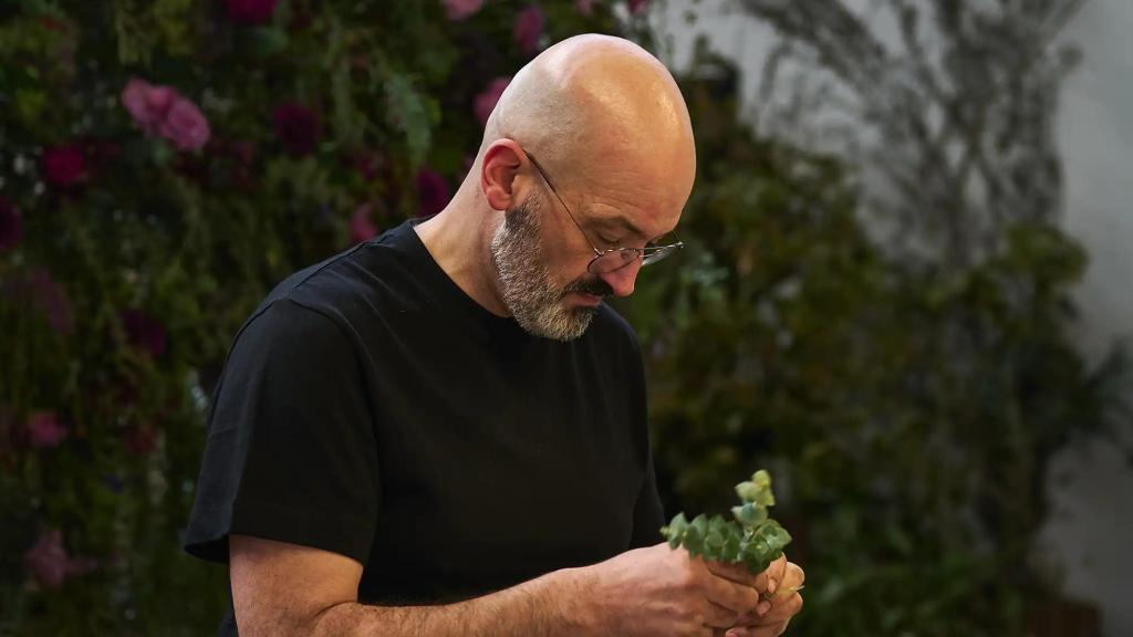 El artista floral, José Ángel Colmenero