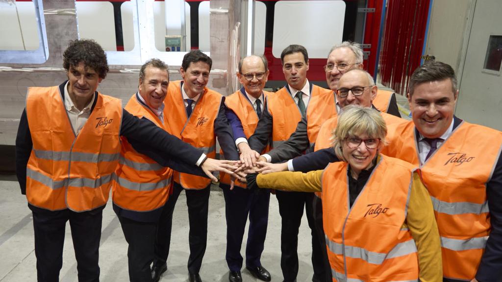 Visita a la compañía de los representantes de los principales agentes implicados en la operación Talgo, entre ellos Imanol Pradales y José Jainaga / Carlos González Europa Press