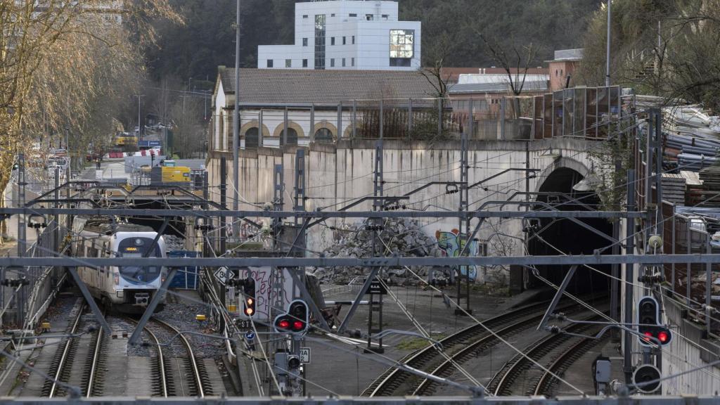 Vista de las obras del topo soterrado en San Sebastián